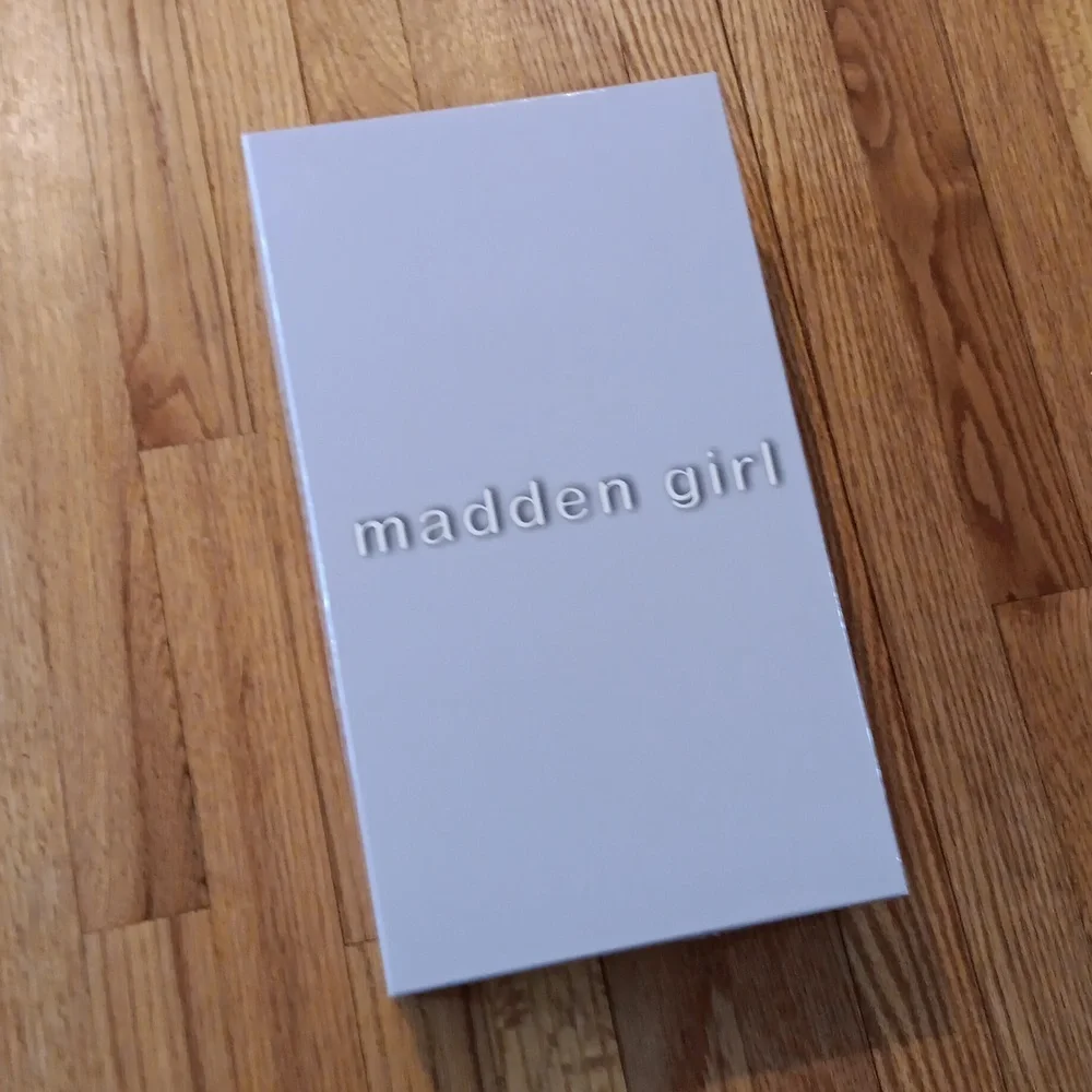 NWT Madden Girl Pink Beanie & Crossbody Gift Set ■ Gift Box Included